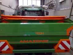 N-Sensor ALS na traktoru JD 6430 s rozmetadlem Amazone (zobrazeno 180x)
